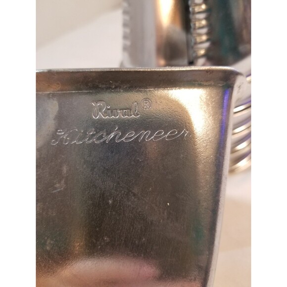 Vtg Rival Kitcheneer Meat Grinder Salad Maker 5 Slicer Cones 3 1/2" tall - Picture 5 of 5